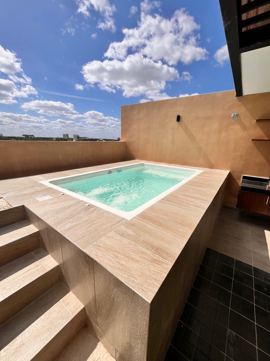 Piscina glüp instalada — proyecto 4 en la Península de Yucatán